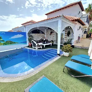 https://villa-habibi-luxury-5a.tenerifehoteles.net
